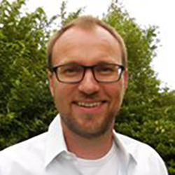 Simon Schrader